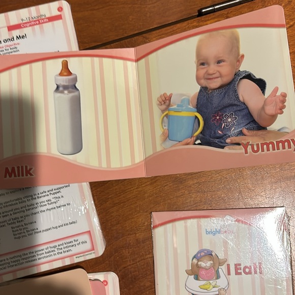 Bright Baby I eat puppet with sign language - Picture 16 of 16